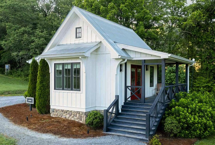 Tiny Cottages: The Perfect Blend of Comfort and Charm in a Small Space