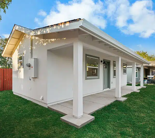 390 SF Charming Studio ADU Sacramento CA 95835